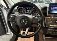 Mercedes-Benz GLE 9