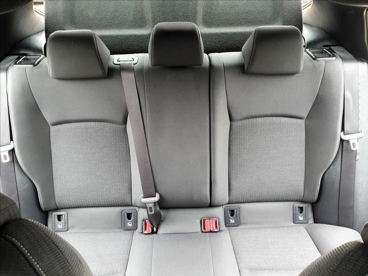 Toyota C-HR Hatchback 1,8 l 72 kw