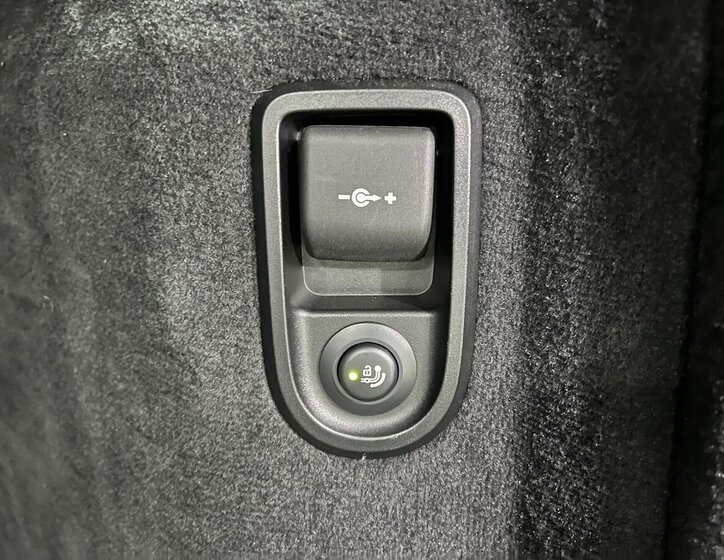 BMW Řada 5 Kombi 3,0 l 195 kw