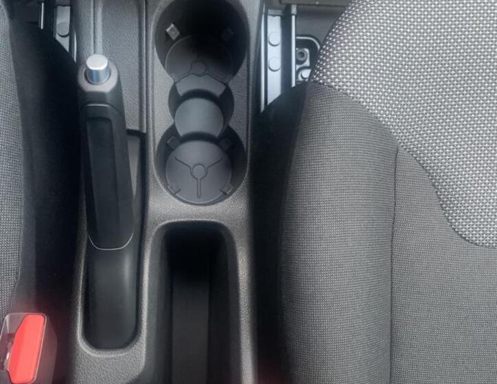 Ford Transit Courier 14