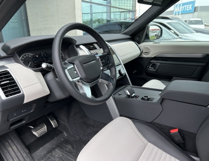 Land Rover Discovery 12