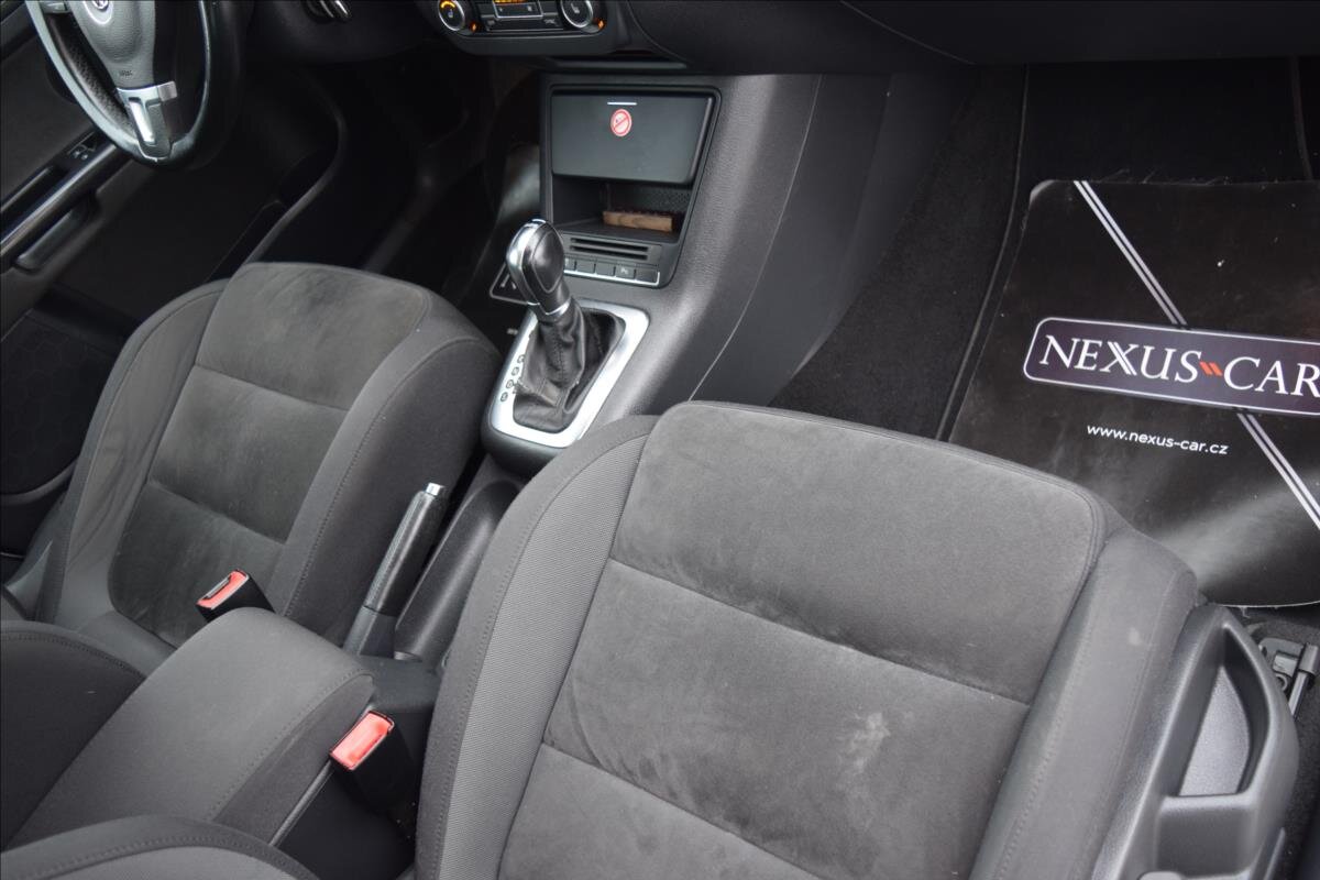 Volkswagen Golf Kombi 1,6 l 77 kw