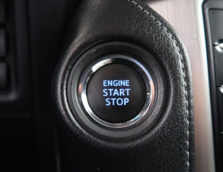 Toyota Land Cruiser 32