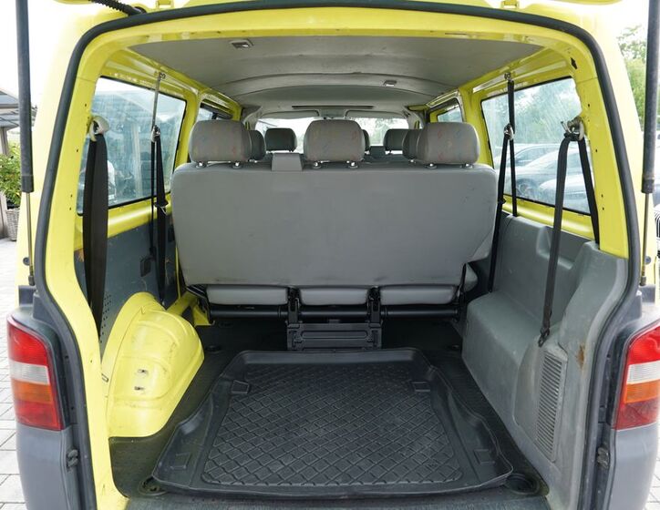 Volkswagen Caravelle 13