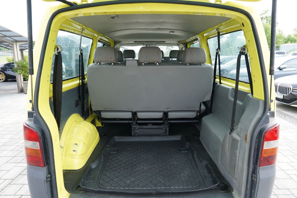 Volkswagen Caravelle