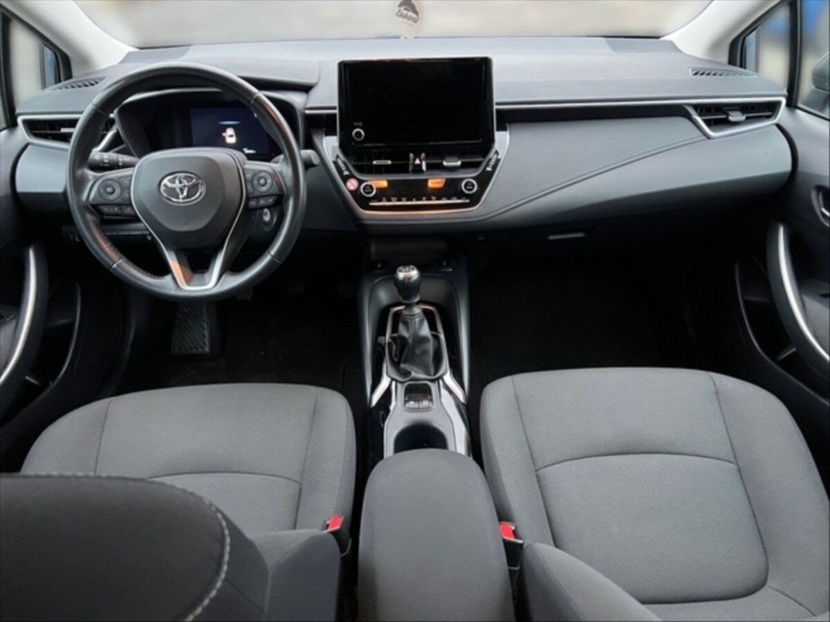 Toyota Corolla Sedan / Limuzína 1,5 l 92 kw