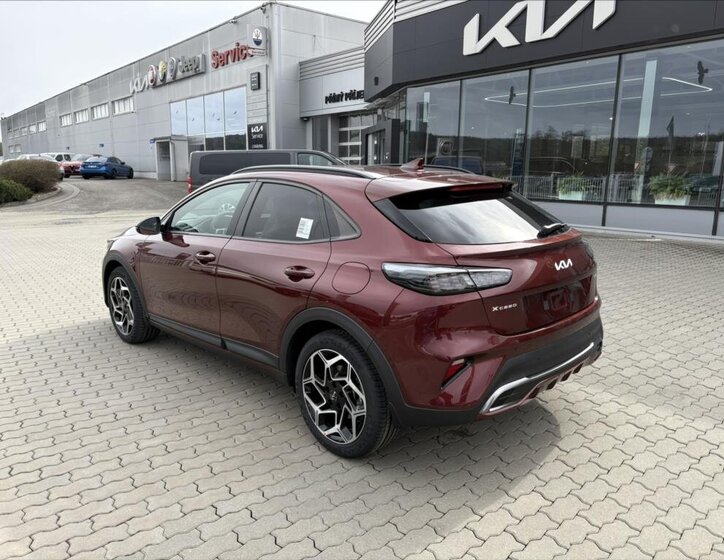 KIA XCeed SUV / Terénní 2,0 l 110 kw
