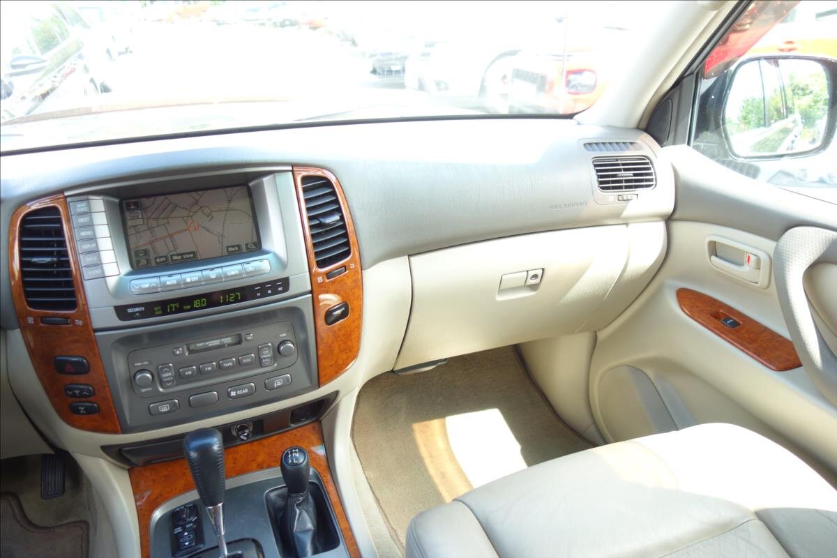 Toyota Land Cruiser SUV 4,7 l 175 kw