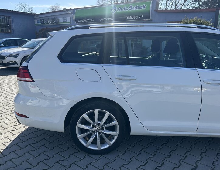 Volkswagen Golf Kombi 2,0 l 110 kw