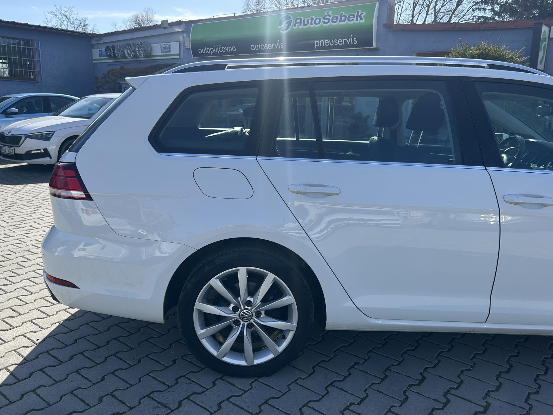 Volkswagen Golf Kombi 2,0 l 110 kw