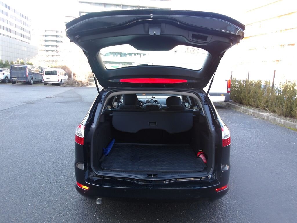 Ford Mondeo Kombi 2,0 l 103 kw