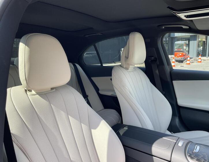 Mercedes-Benz Třídy E 15