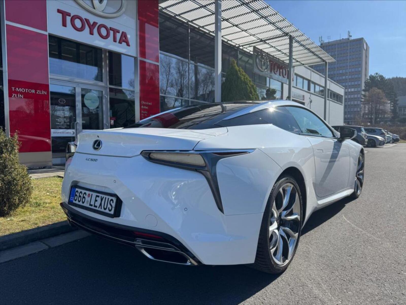 Lexus LC 500h 3
