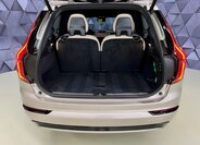Volvo XC90 SUV / Terénní 2,0 l 335 kw