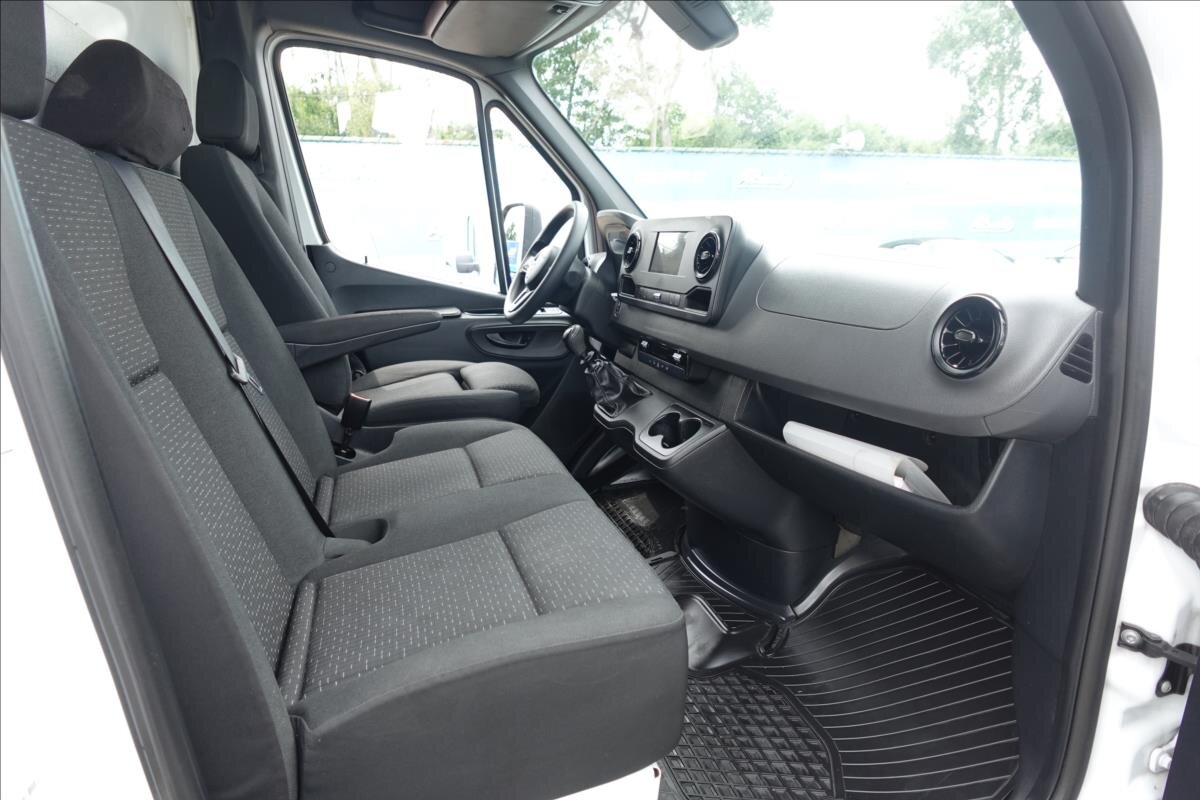 Mercedes-Benz Sprinter Valník 2,0 l 125 kw