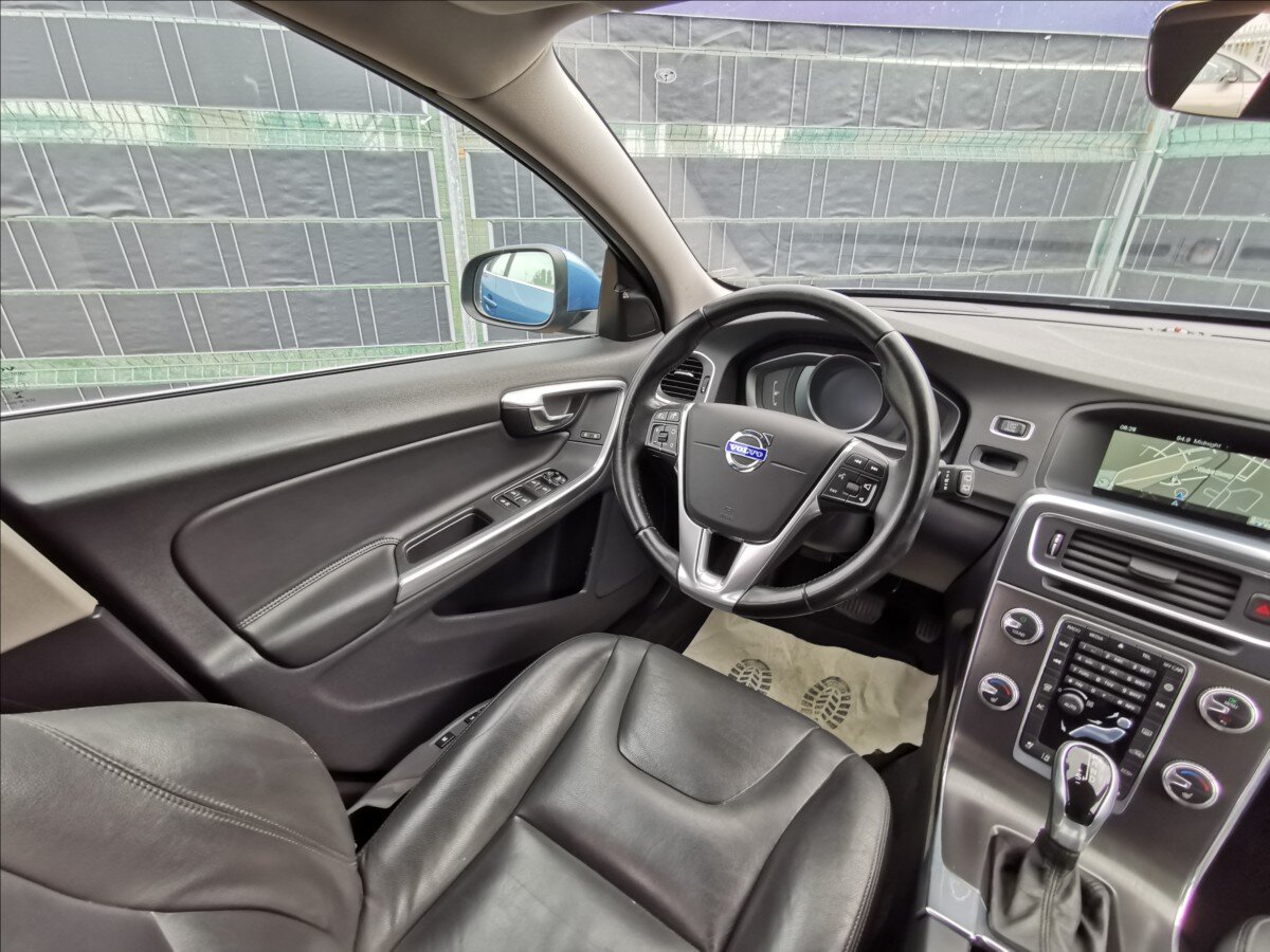 Volvo V60 Kombi 2,0 l 133 kw