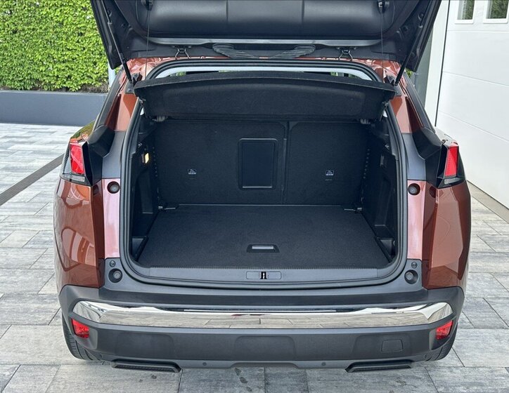 Peugeot 3008 SUV / Terénní 1,2 l 96 kw