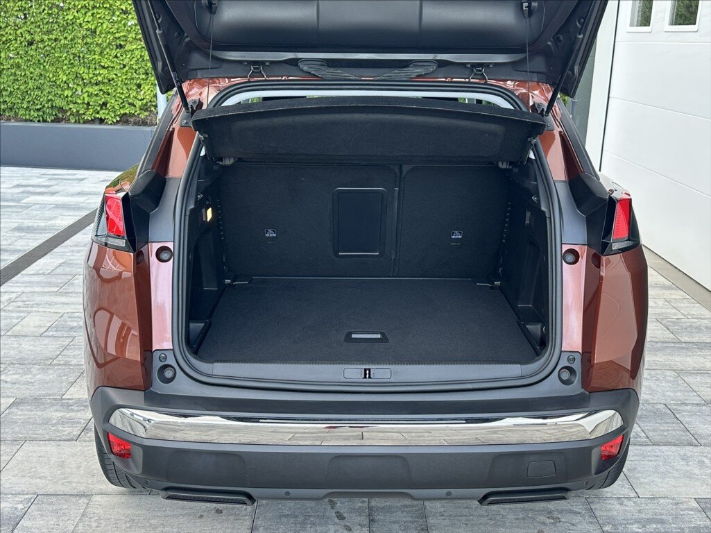 Peugeot 3008 SUV / Terénní 1,2 l 96 kw