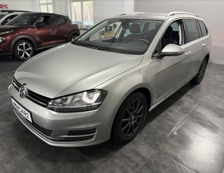 Volkswagen Golf Kombi 2,0 l 110 kw