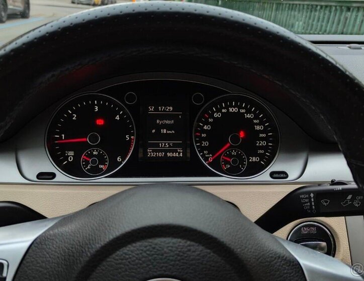 Volkswagen Passat Sedan / Limuzína 0,0 125 kw