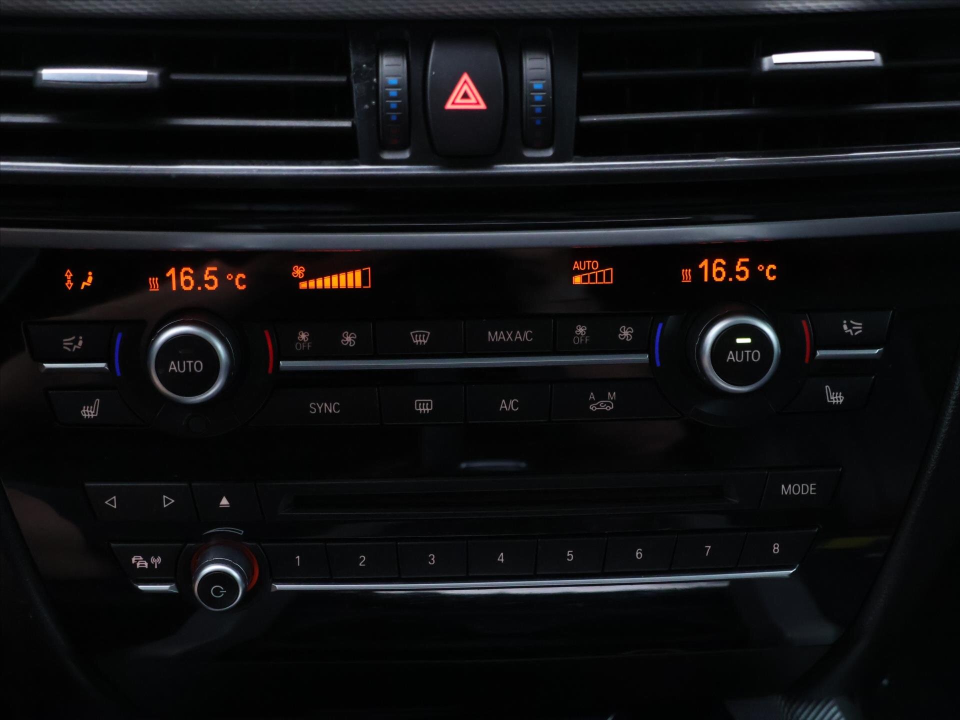 BMW X5 SUV / Terénní 3,0 l 230 kw