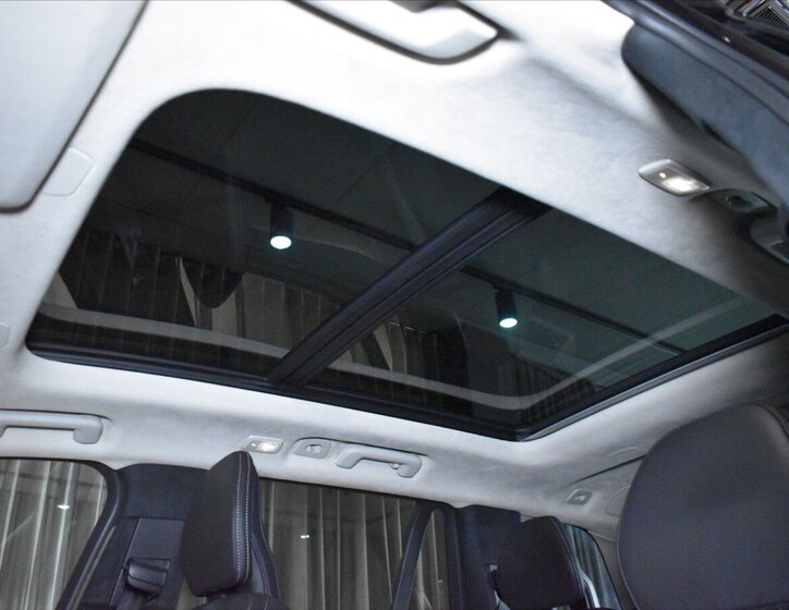 Volvo XC90 SUV / Terénní 2,0 l 228 kw