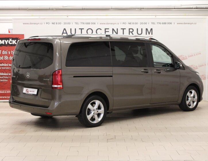 Mercedes-Benz Třídy V Kombi 2,1 l 140 kw
