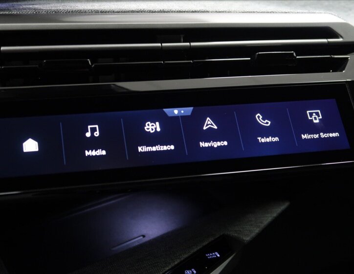 Peugeot 3008 SUV / Terénní 1,2 l 100 kw