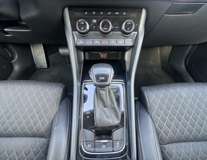 Škoda Karoq Kombi 1,5 l 110 kw