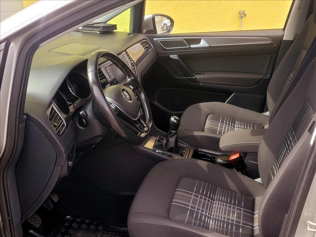 Volkswagen Golf Sportsvan MPV 1,2 l 81 kw