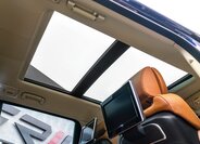 Land Rover Range Rover SUV 4,4 l 250 kw