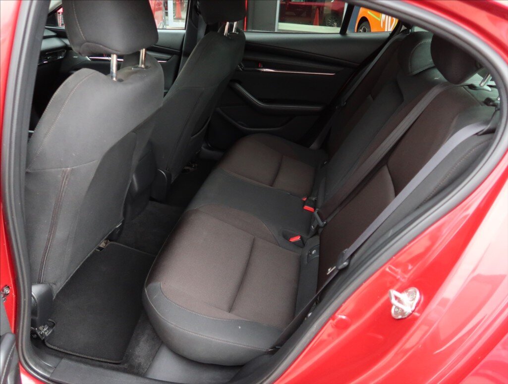 Mazda 3 Sedan 2,0 l 110 kw