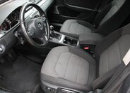 Volkswagen Passat Kombi 1,6 l 77 kw