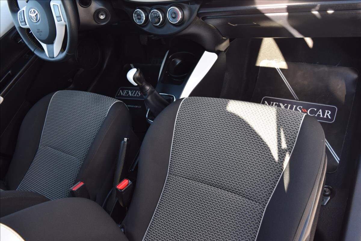 Toyota Yaris Hatchback 998,0 51 kw