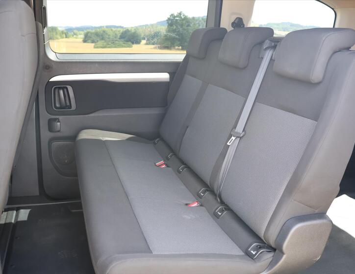 Toyota ProAce Verso 13