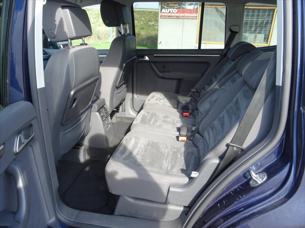 Volkswagen Touran MPV 1,2 l 77 kw