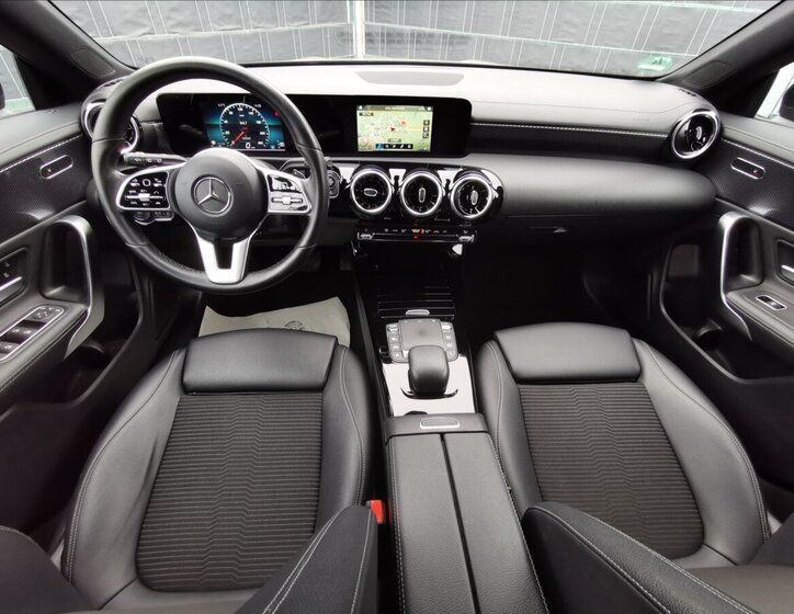 Mercedes-Benz CLA Kombi 2,0 l 110 kw