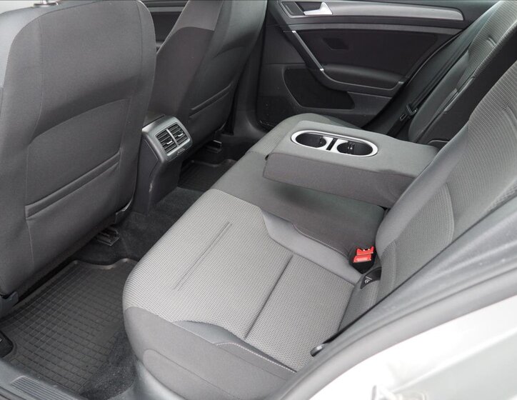 Volkswagen Golf Hatchback 1,6 l 85 kw