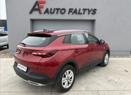 Opel Grandland X Sedan / Limuzína 1,2 l 96 kw