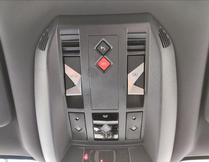 DS Automobiles DS7 Crossback SUV / Terénní 1,6 l 133 kw