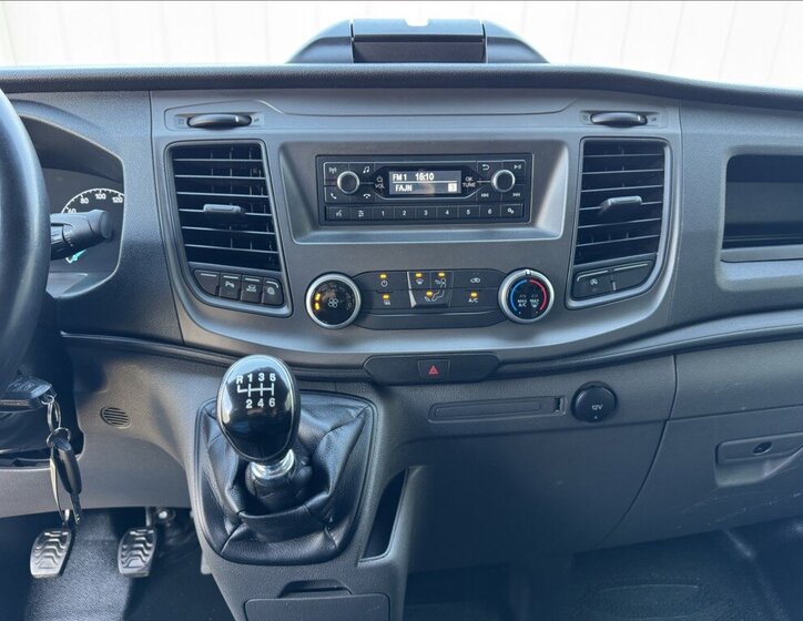 Ford Transit Custom Skříň 2,0 l 77 kw