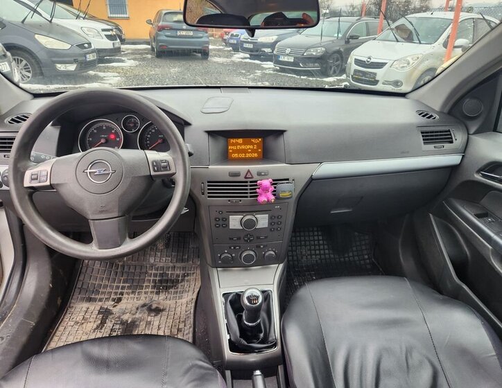 Opel Astra Hatchback 1,7 l 74 kw
