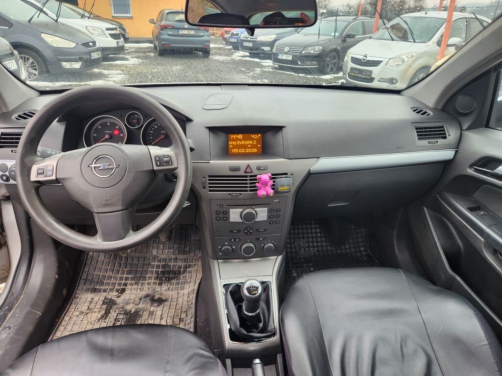 Opel Astra Hatchback 1,7 l 74 kw