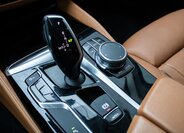 BMW Řada 5 Kombi 3,0 l 195 kw