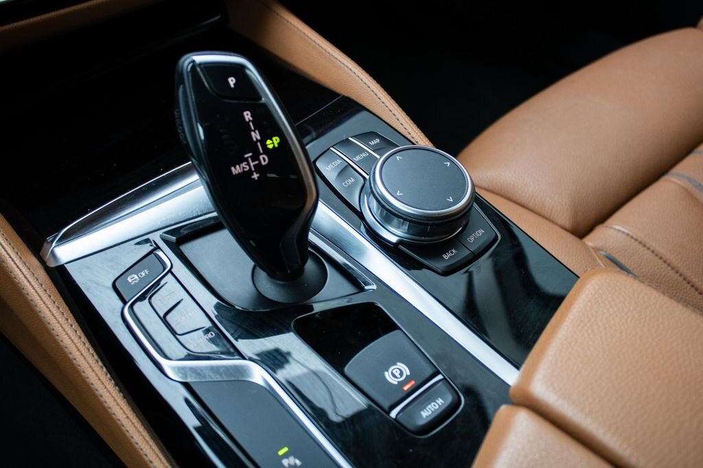 BMW Řada 5 Kombi 3,0 l 195 kw