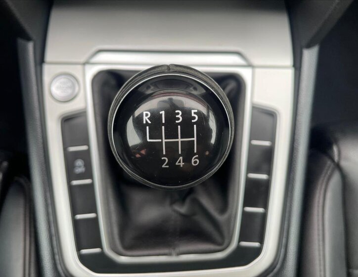 Volkswagen Passat 19