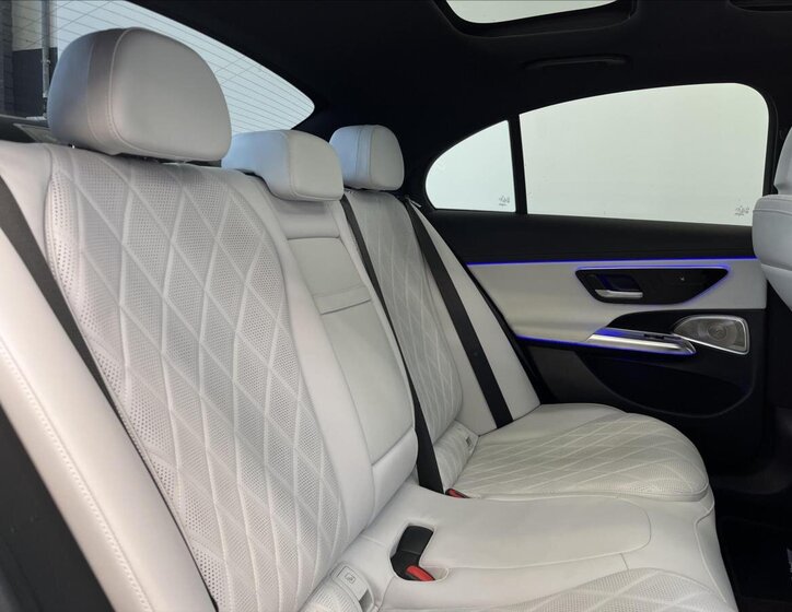 Mercedes-Benz Třídy E 19