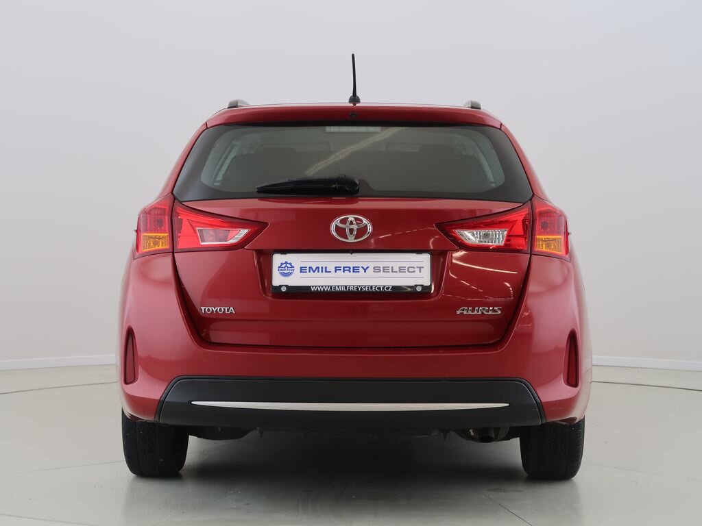 Toyota Auris Kombi 1,6 l 97 kw