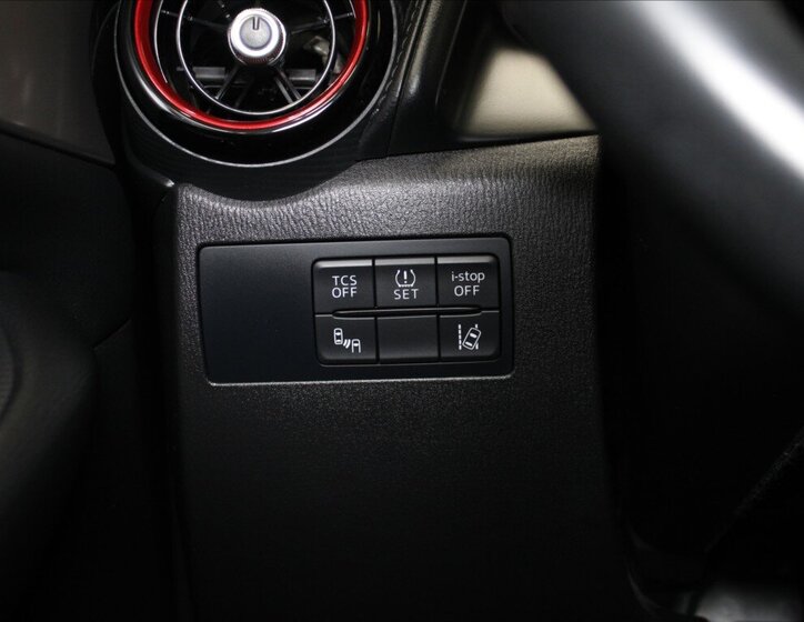 Mazda CX-3 SUV 2,0 l 110 kw