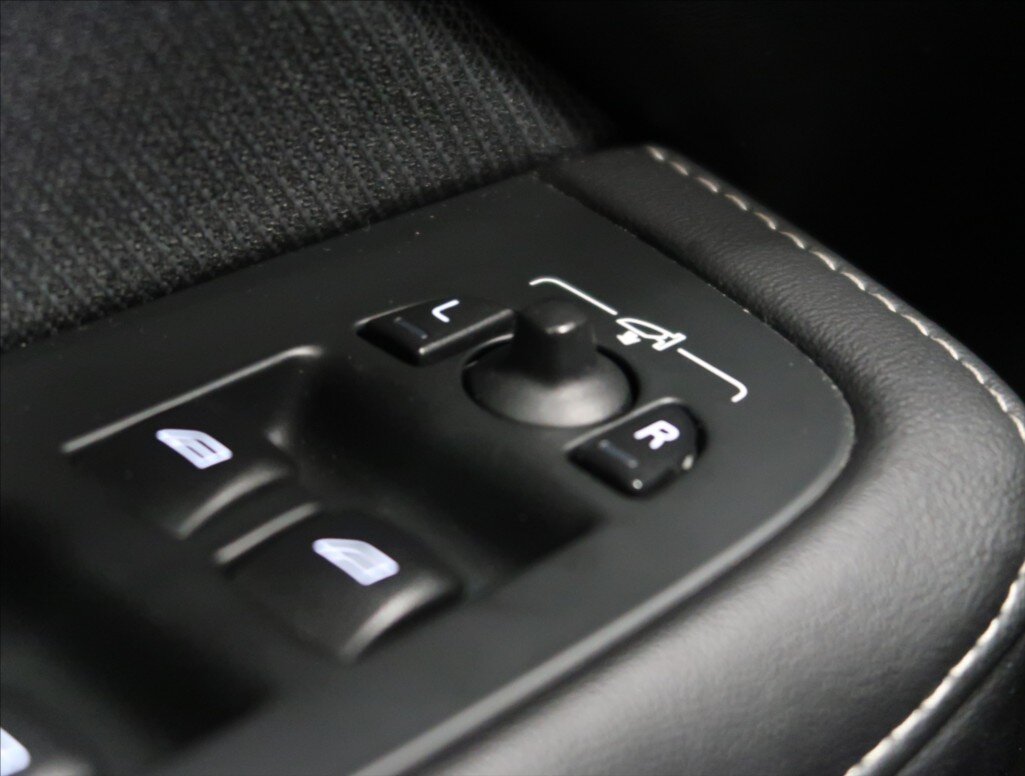 Volvo V60 Kombi 2,0 l 140 kw